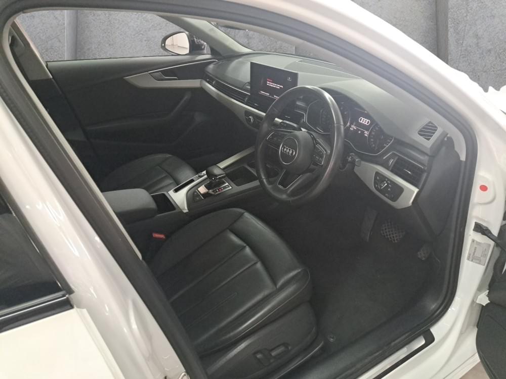 Audi A4 Sedan 35 Tfsi S Tronic Advanced