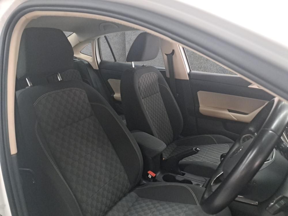 Volkswagen Polo Sedan 1.6 Life