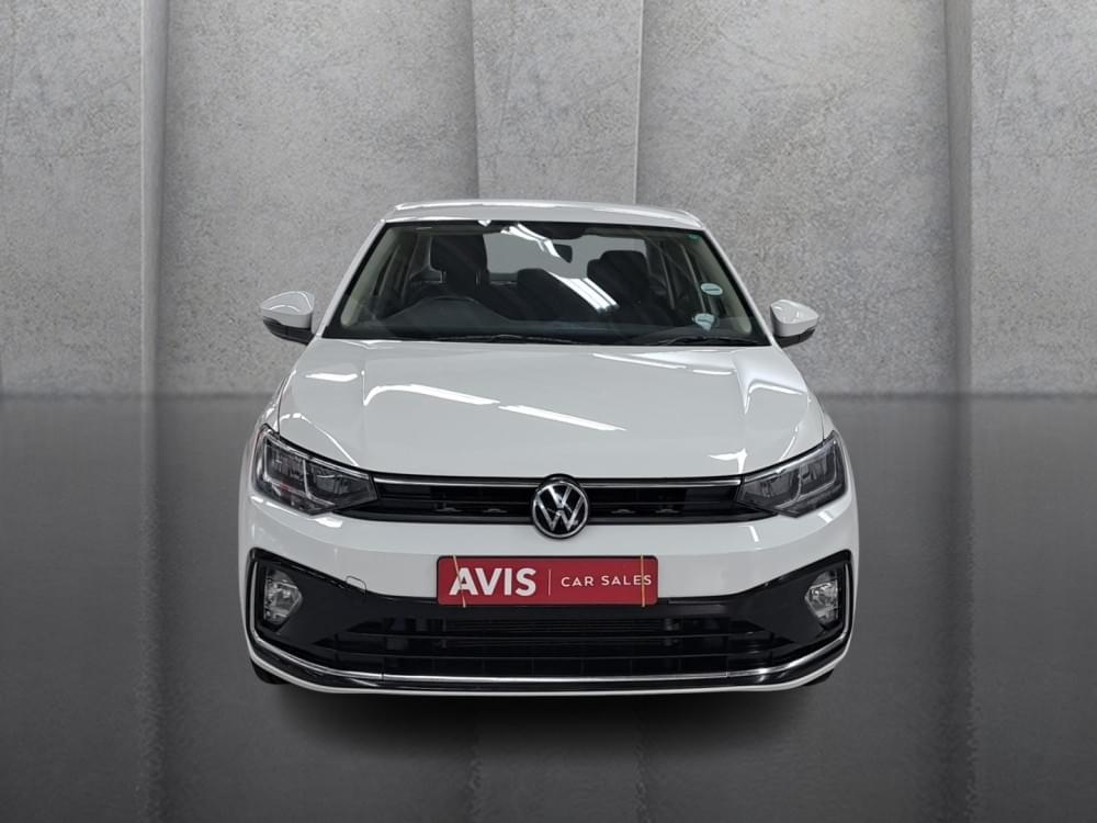 Volkswagen Polo Sedan 1.6 Life Tiptronic