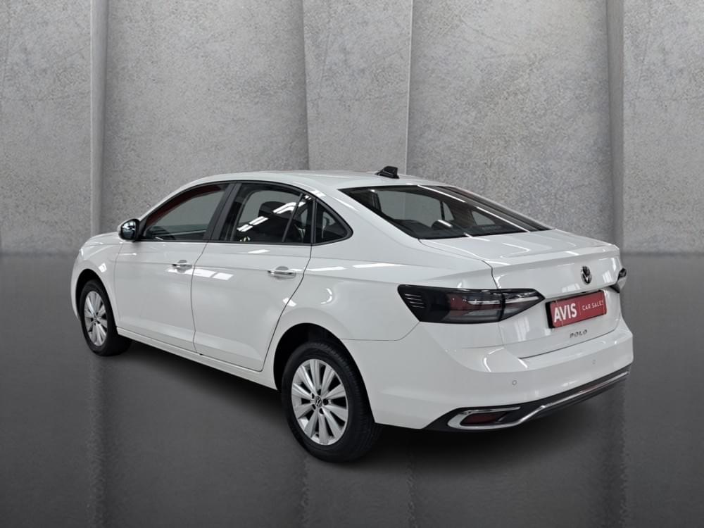 Volkswagen Polo Sedan 1.6 Life Tiptronic