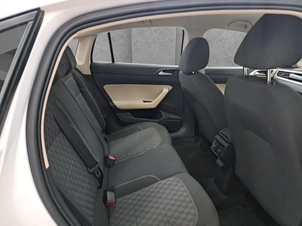 Volkswagen Polo Sedan 1.6 Life Tiptronic