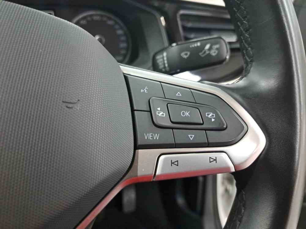 Volkswagen Polo Sedan 1.6 Life Tiptronic