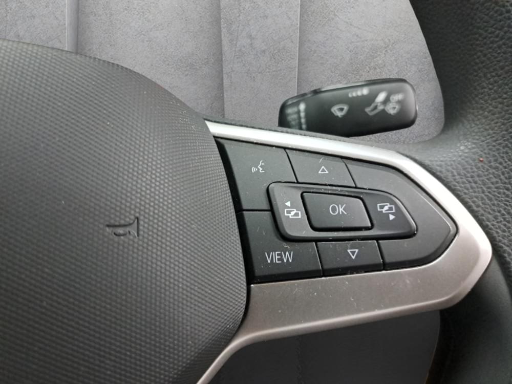 Volkswagen Polo Sedan 1.6 Base