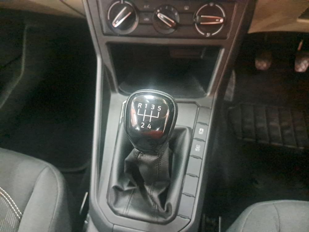 Volkswagen Polo Sedan 1.6 Base