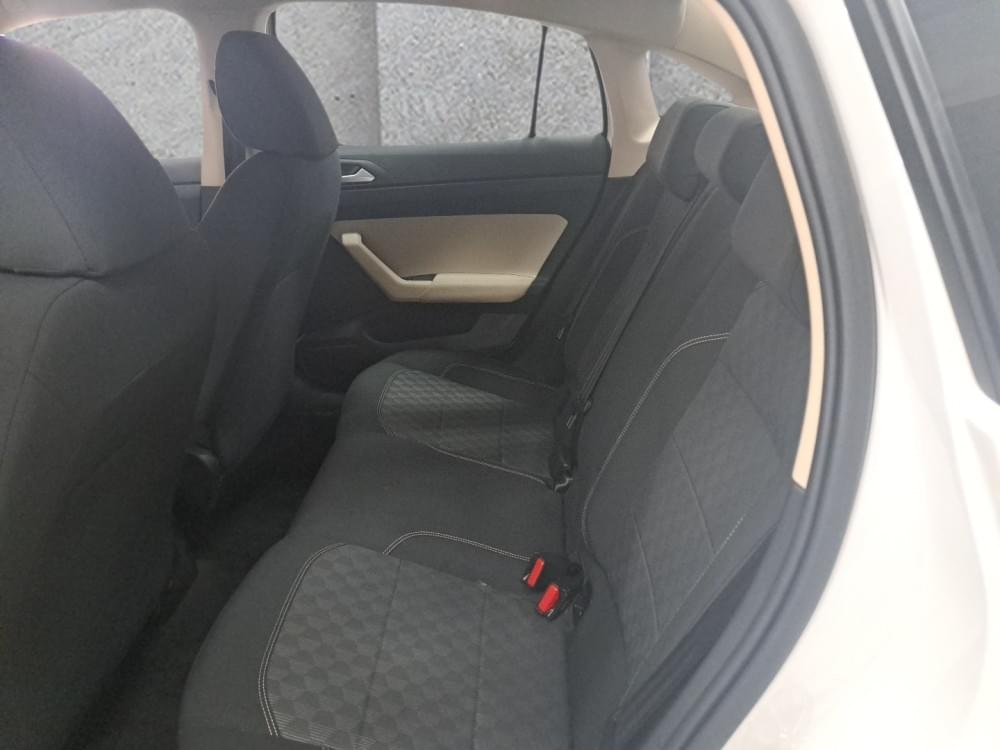 Volkswagen Polo Sedan 1.6 Base