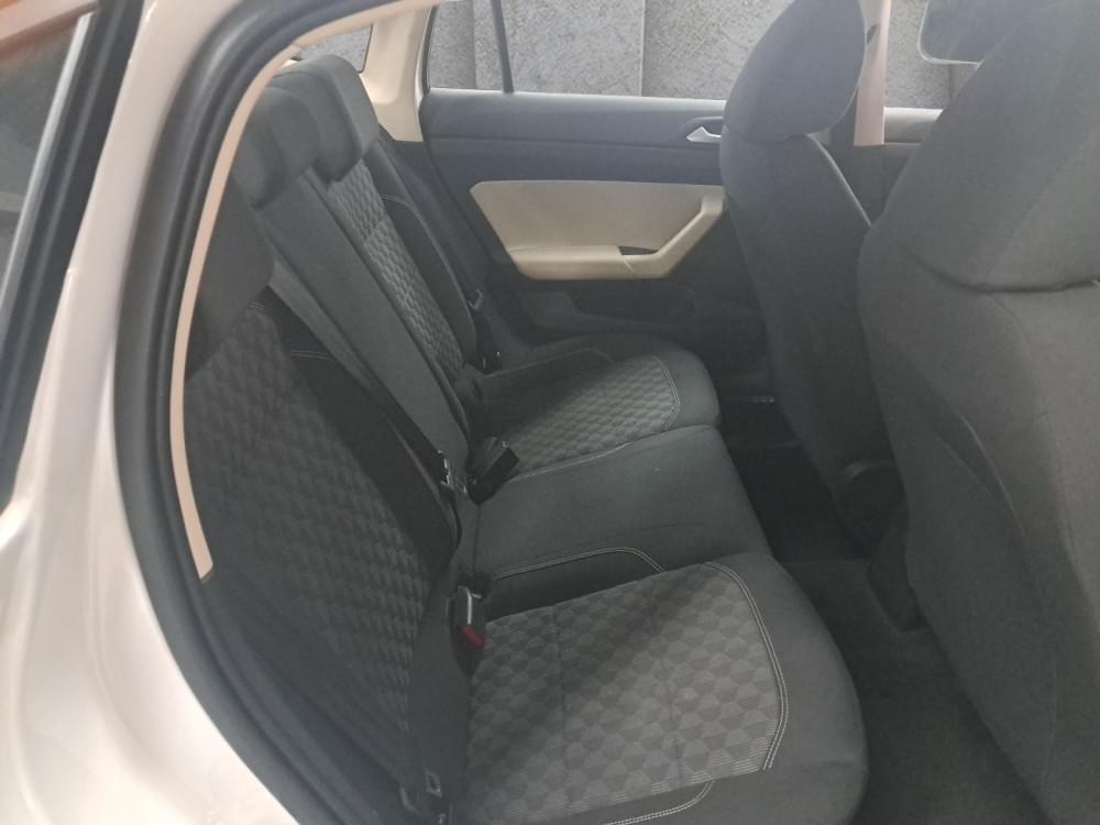 Volkswagen Polo Sedan 1.6 Base