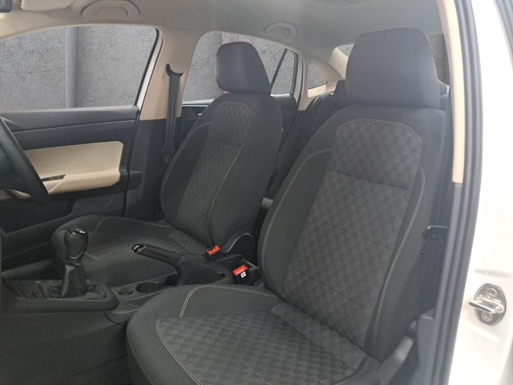 Volkswagen Polo Sedan 1.6 Base