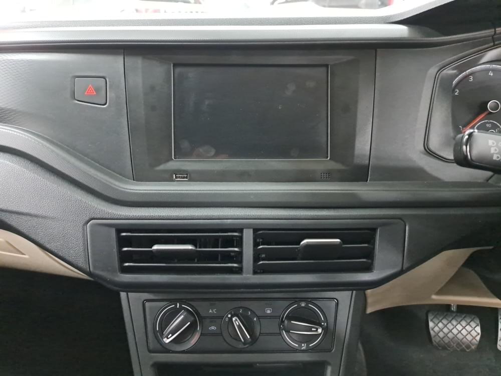 Volkswagen Polo Sedan 1.6 Tiptronic