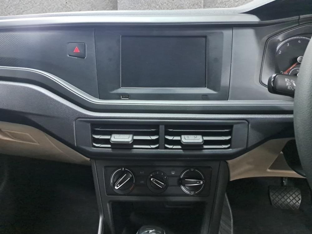 Volkswagen N/A 1.6 Base