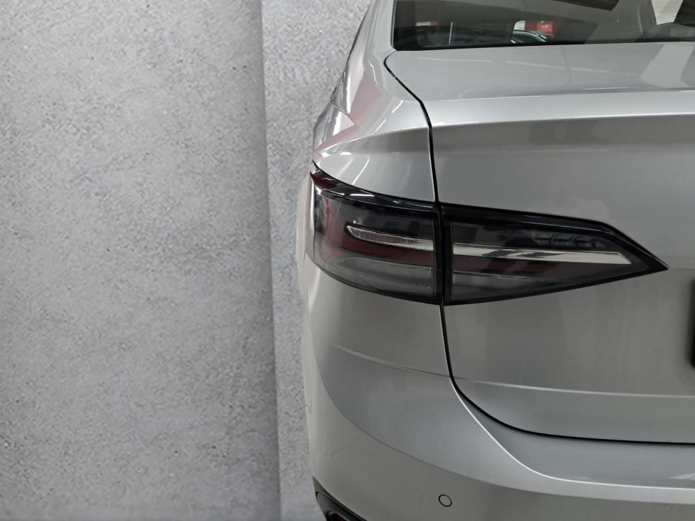 Volkswagen N/A 1.6 Base