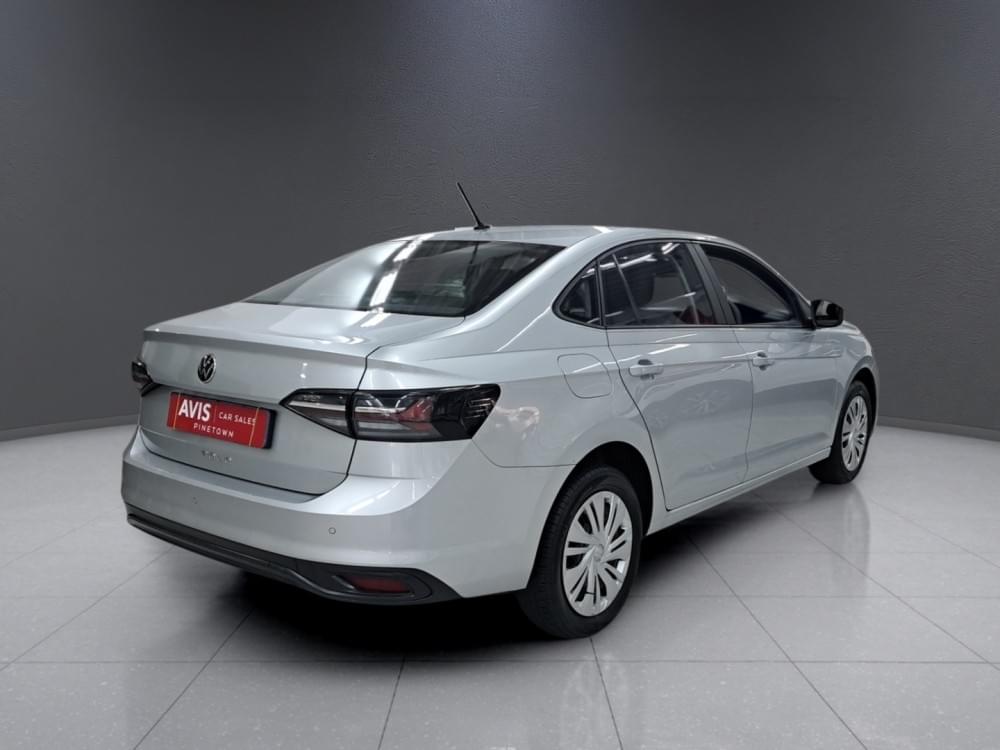 Volkswagen Polo Sedan 1.6 Base