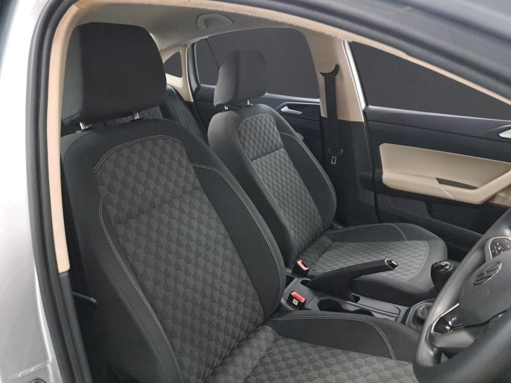 Volkswagen Polo Sedan 1.6 Base