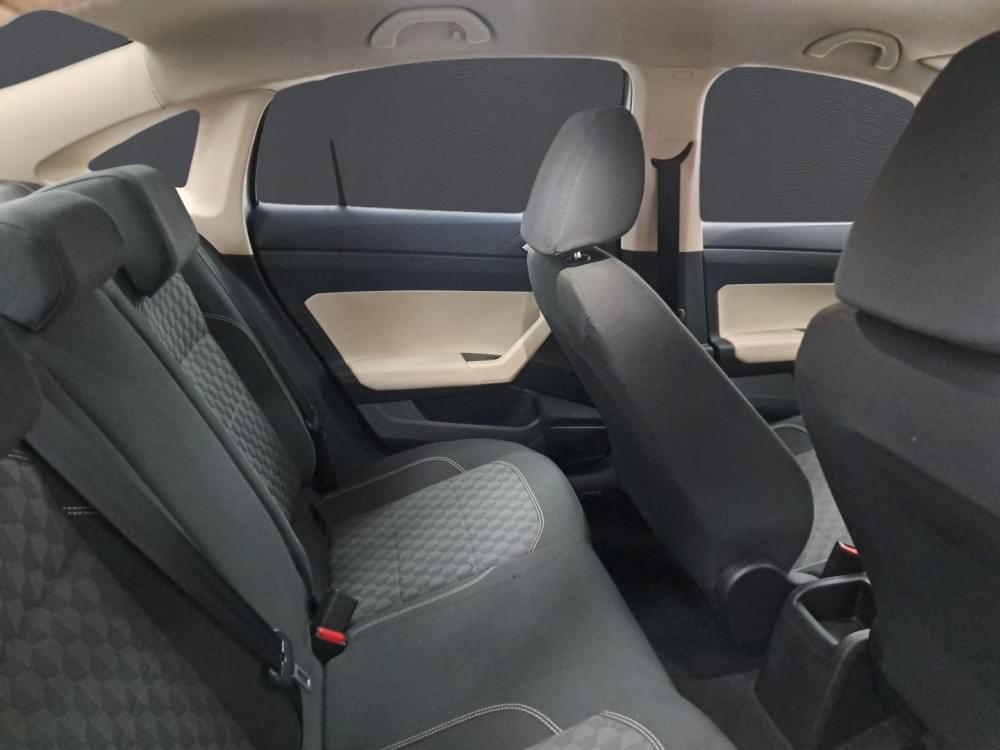 Volkswagen Polo Sedan 1.6 Base