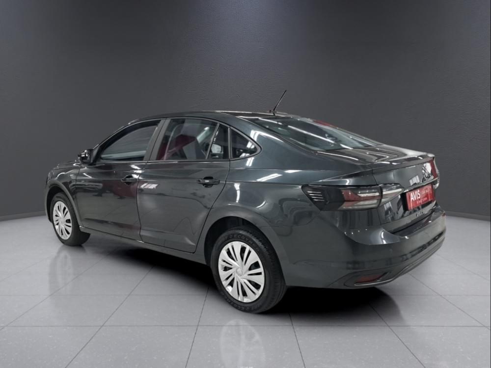 Volkswagen Polo Sedan 1.6 Base
