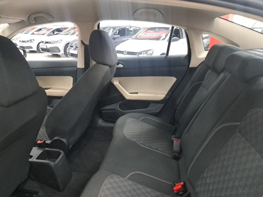 Volkswagen Polo Sedan 1.6 Base