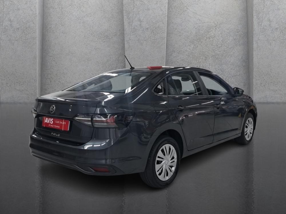 Volkswagen Polo Sedan 1.6 Base