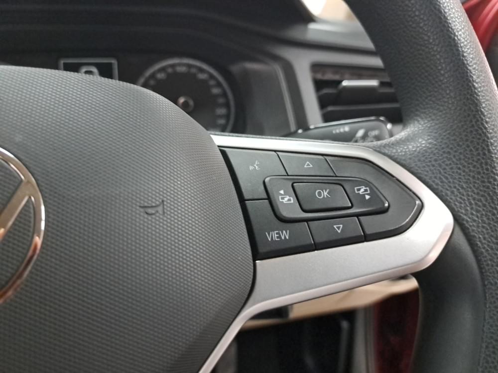 Volkswagen Polo Sedan 1.6 Base