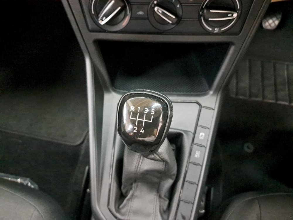 Volkswagen Polo Sedan 1.6 Base