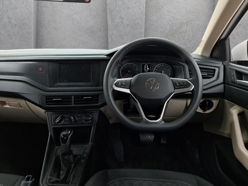 Volkswagen Polo Sedan 1.6 Tiptronic