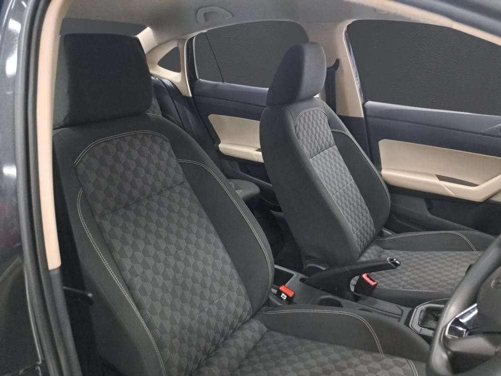 Volkswagen Polo Sedan 1.6 Base