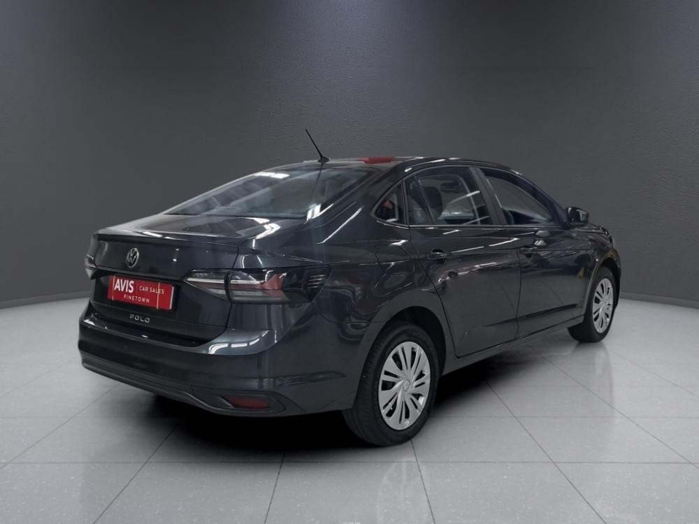 Volkswagen Polo Sedan 1.6 Base