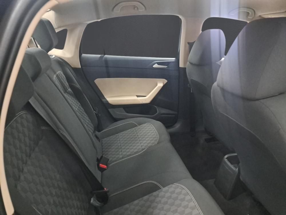 Volkswagen Polo Sedan 1.6 Base