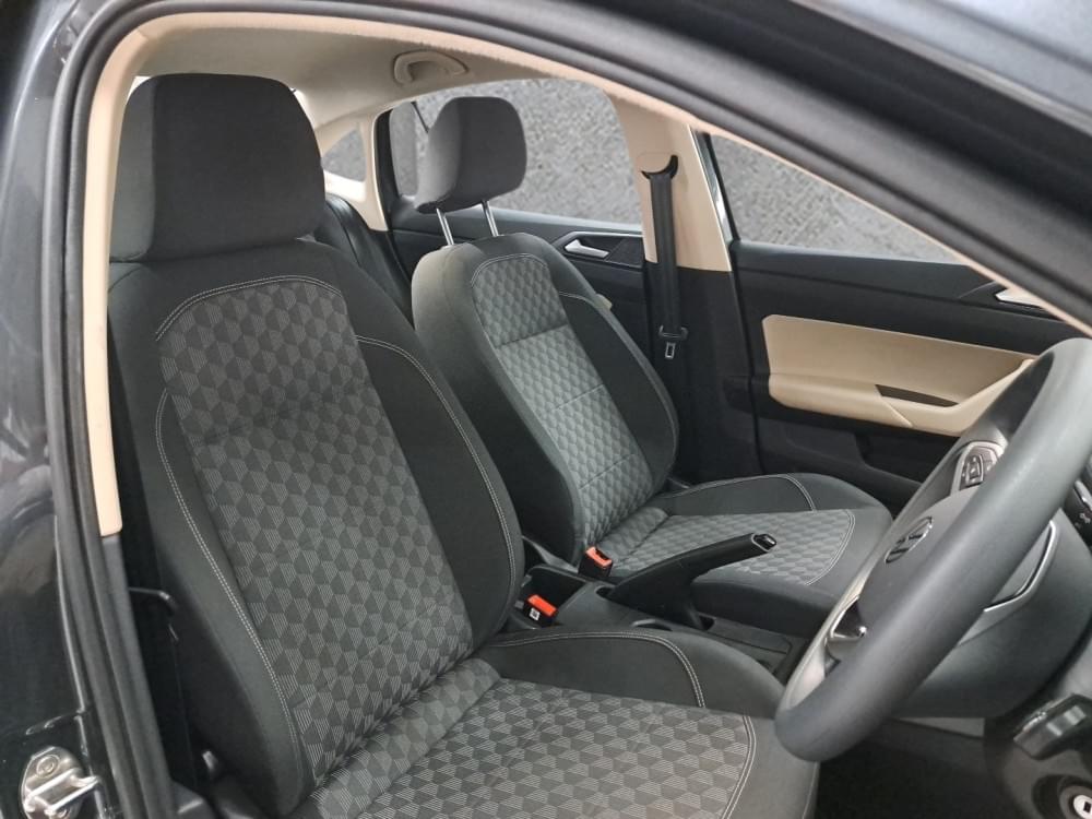 Volkswagen Polo Sedan 1.6 Tiptronic