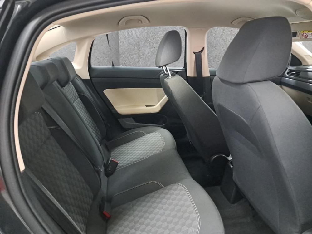 Volkswagen Polo Sedan 1.6 Tiptronic