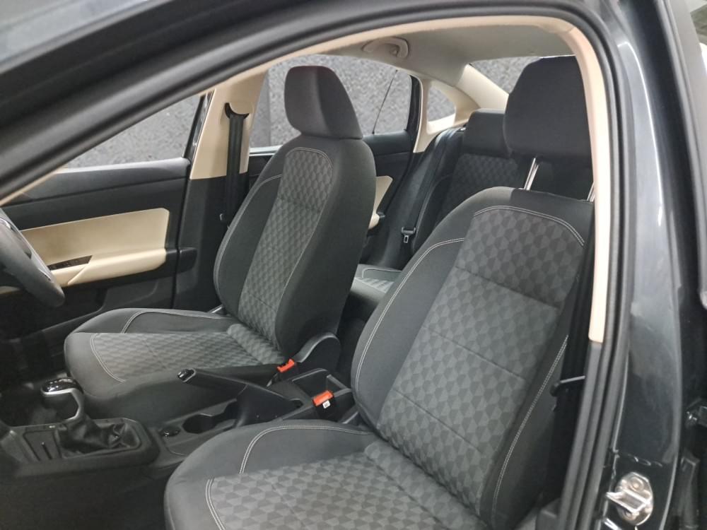 Volkswagen Polo Sedan 1.6 Tiptronic