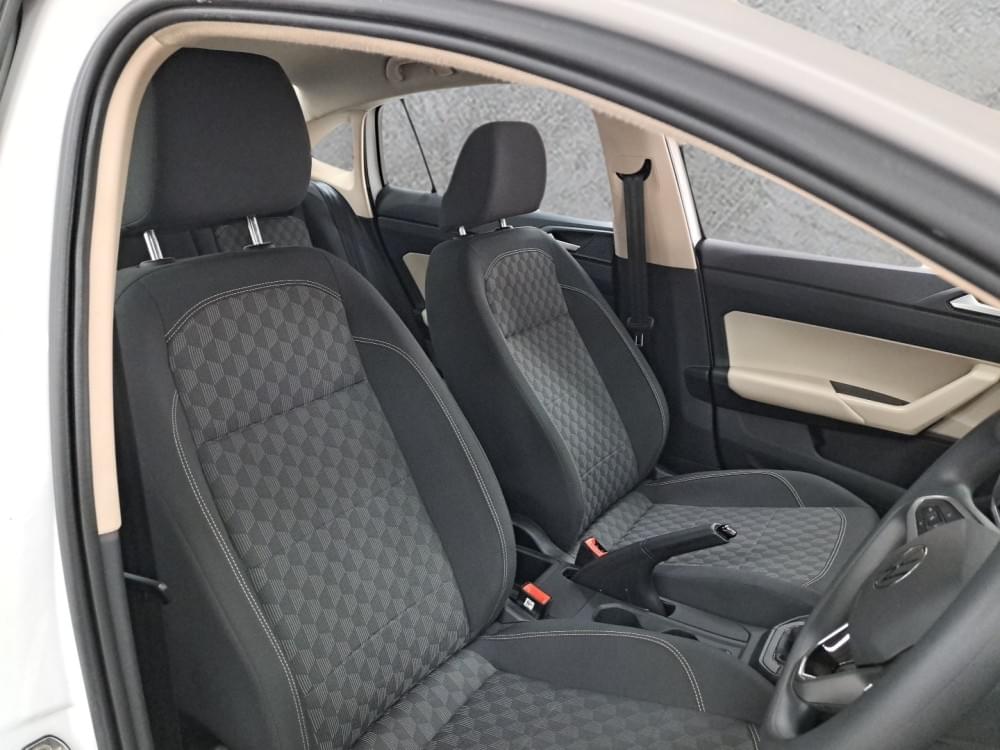 Volkswagen Polo Sedan 1.6 Tiptronic