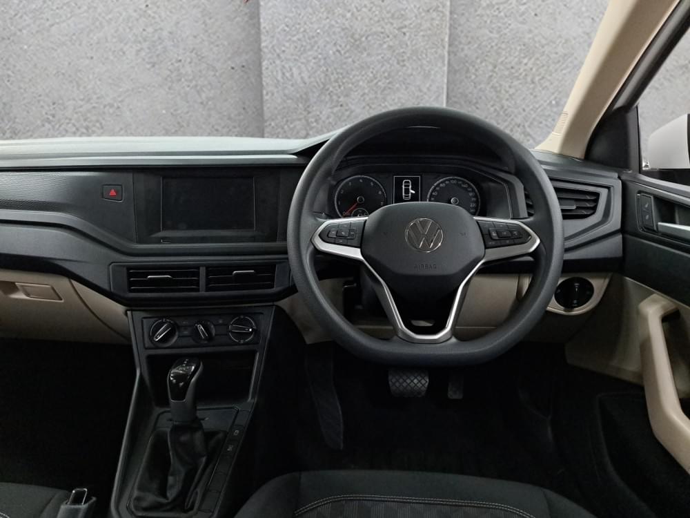 Volkswagen Polo Sedan 1.6 Tiptronic