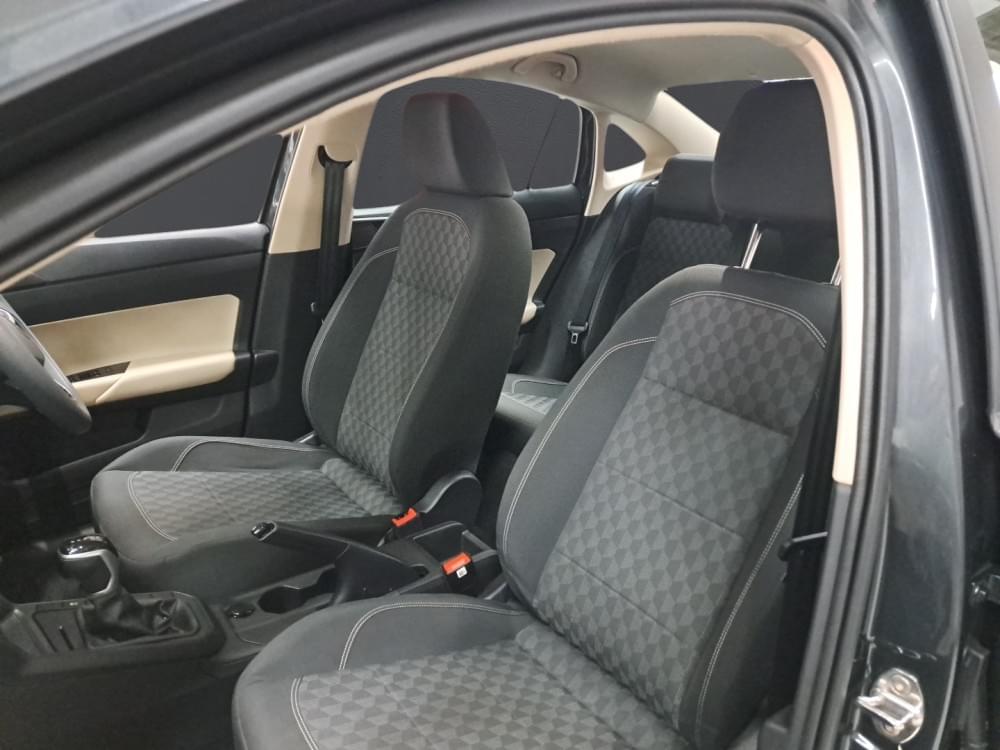 Volkswagen Polo Sedan 1.6 Tiptronic