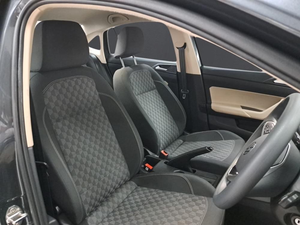 Volkswagen Polo Sedan 1.6 Tiptronic