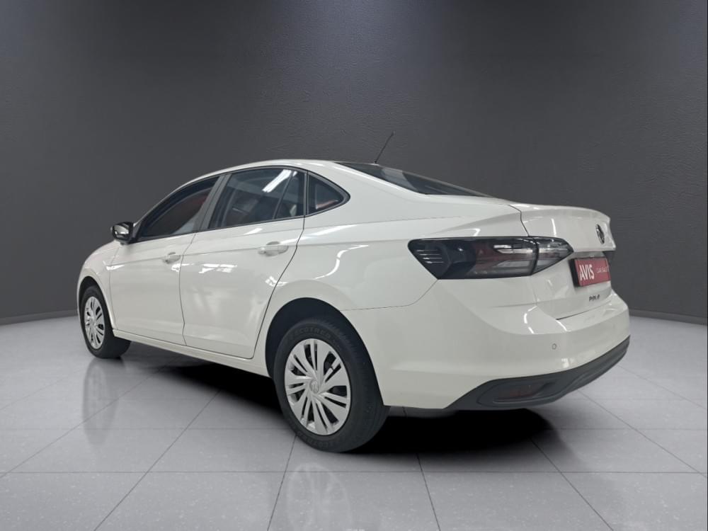 Volkswagen Polo Sedan 1.6 Base