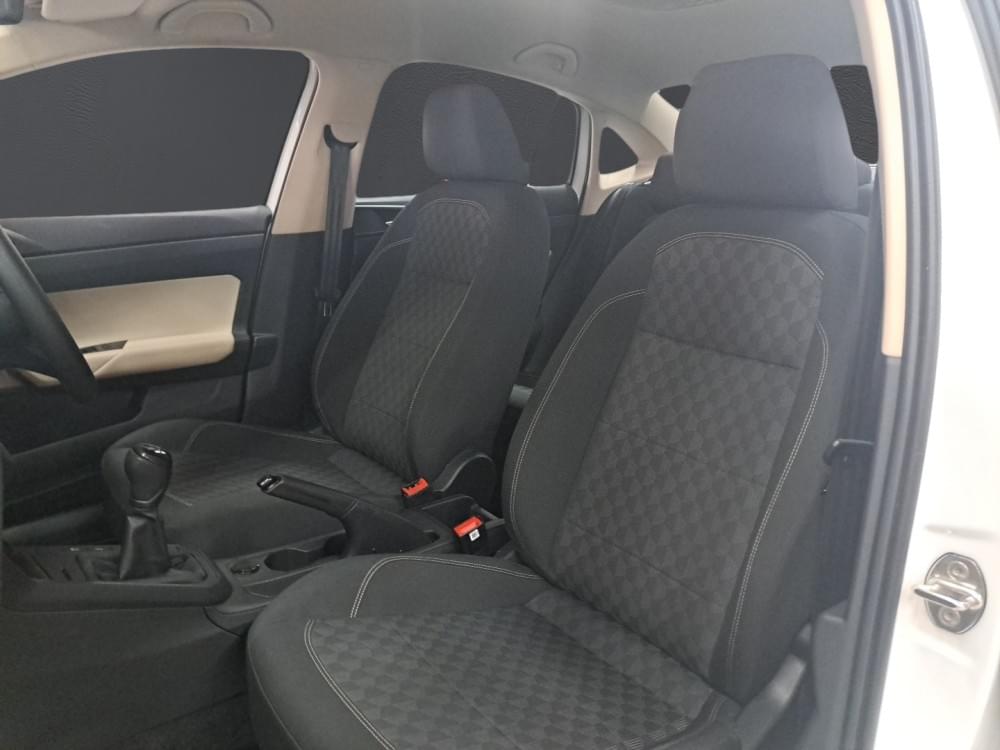 Volkswagen Polo Sedan 1.6 Base