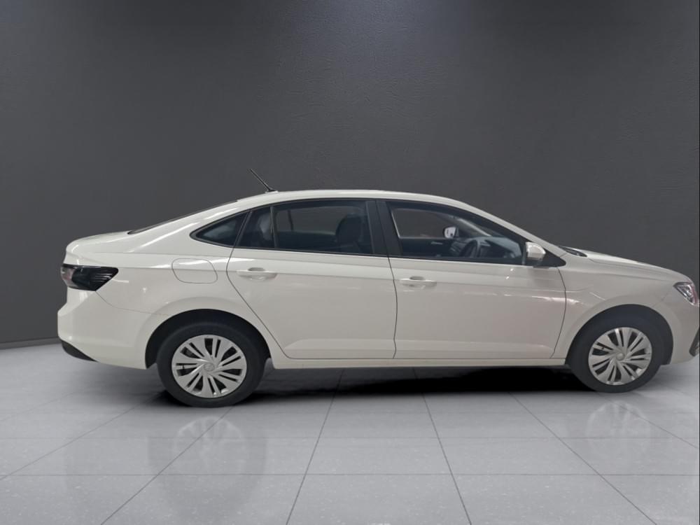 Volkswagen Polo Sedan 1.6 Base