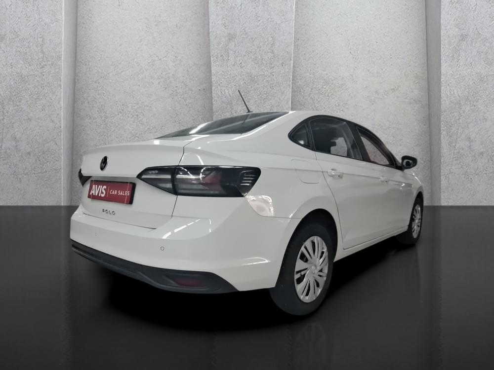Volkswagen Polo Sedan 1.6 Base