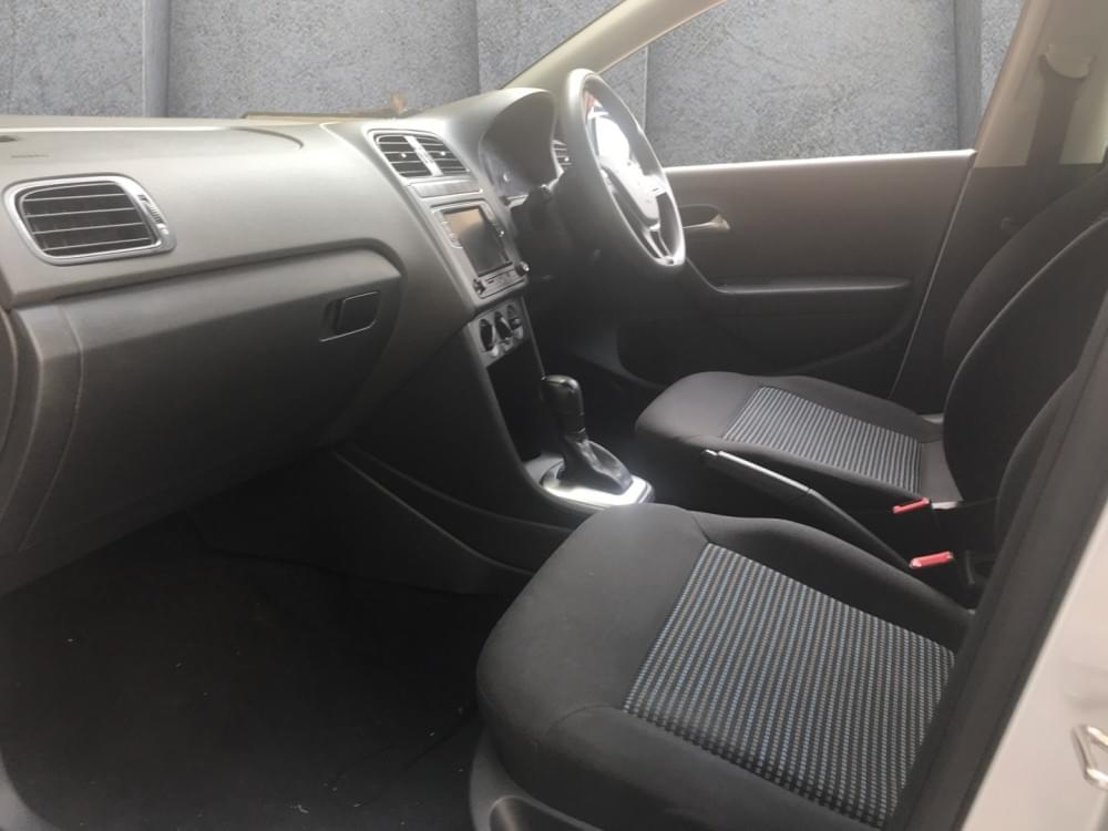 Volkswagen Polo Vivo Hatch 1.6 Comfortline Tiptronic