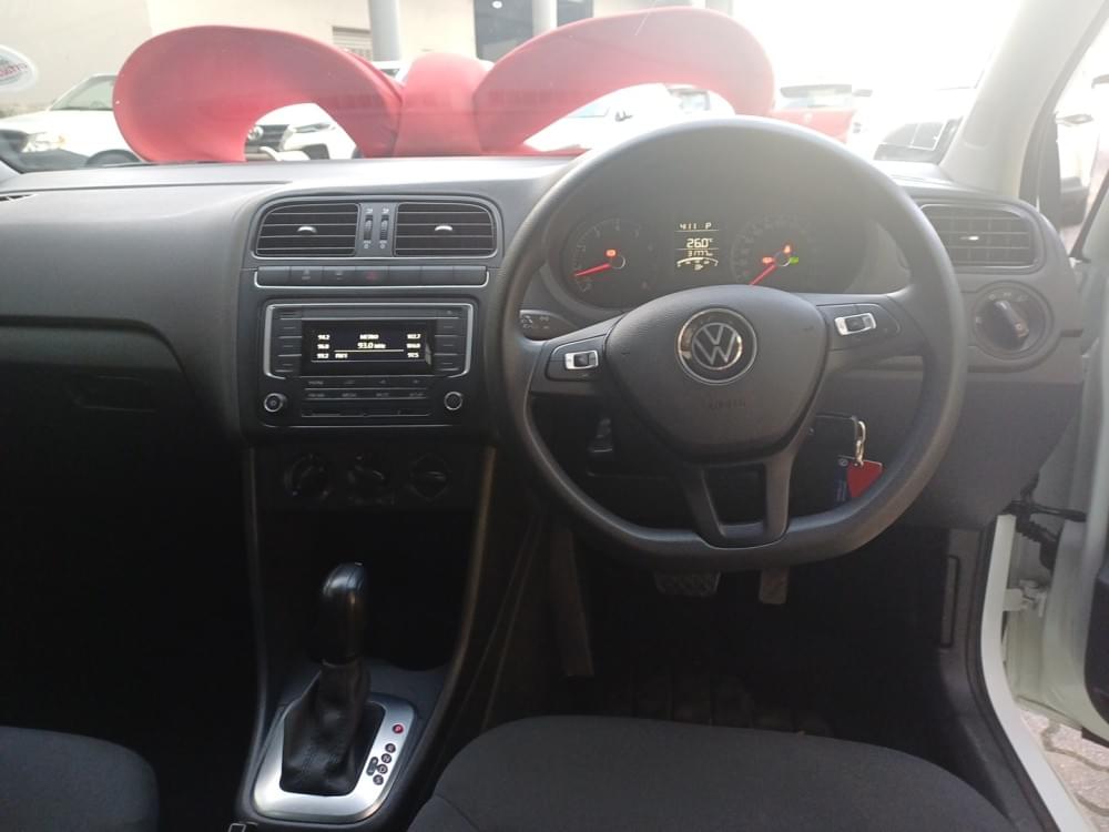 Volkswagen Polo Vivo Hatch 1.6 Comfortline Tiptronic