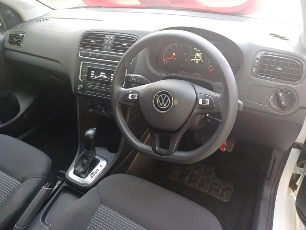 Volkswagen Polo Vivo Hatch 1.6 Comfortline Tiptronic
