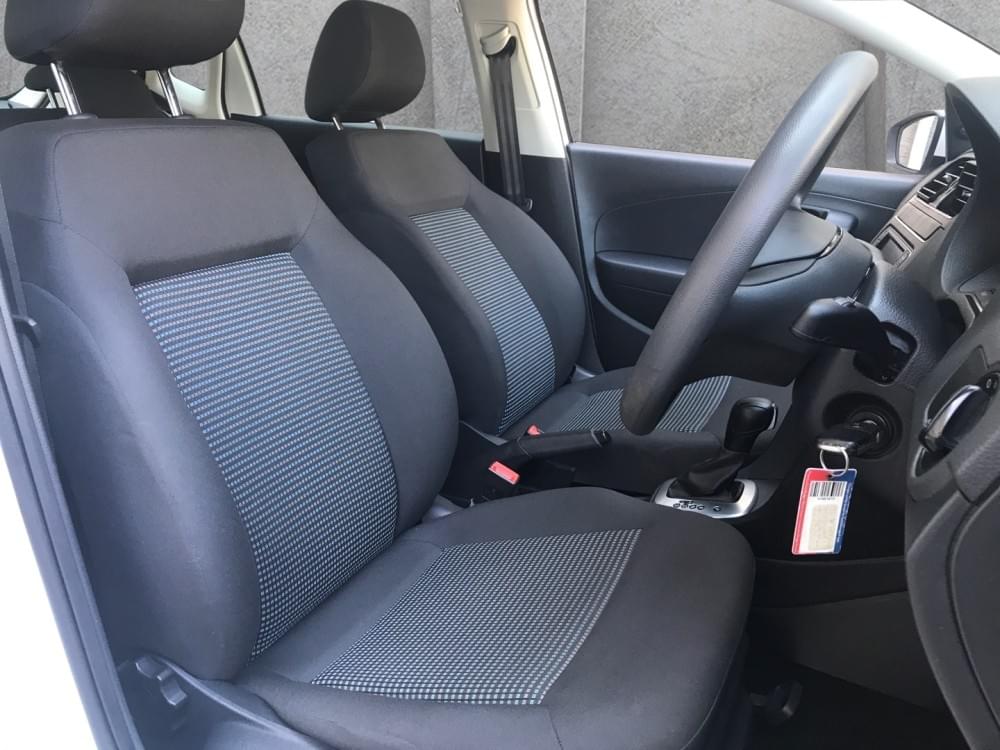 Volkswagen Polo Vivo Hatch 1.6 Comfortline Tiptronic