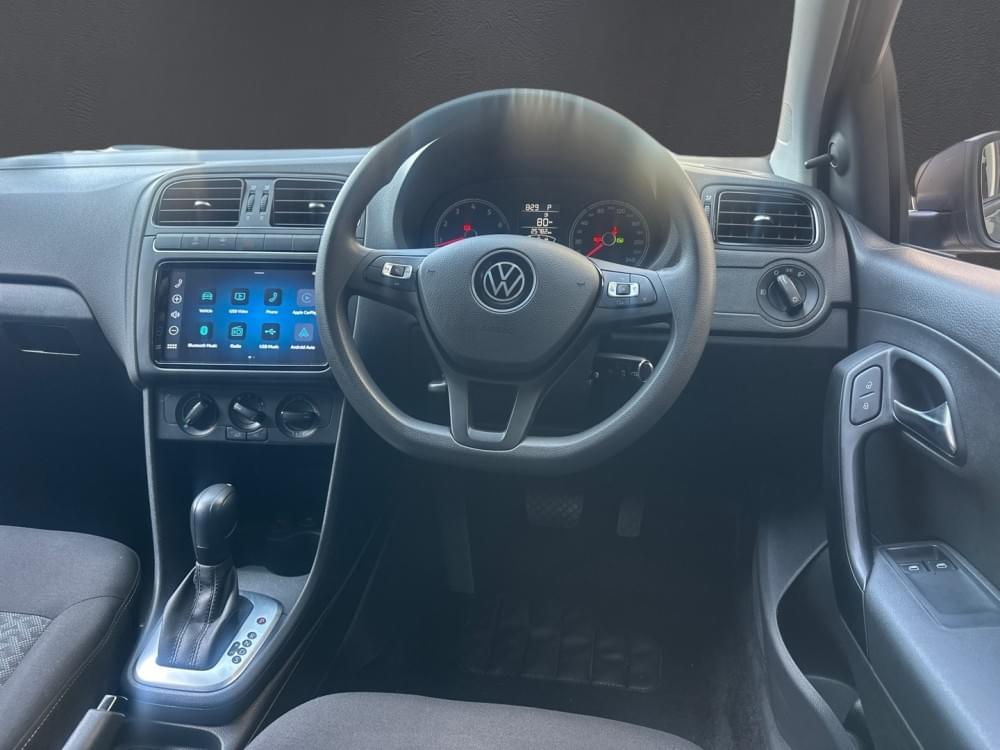 Volkswagen Polo Vivo Hatch 1.6 Life Tipt