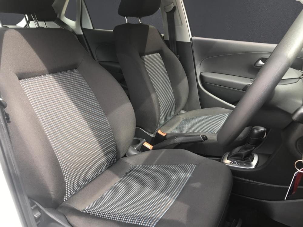 Volkswagen Polo Vivo Hatch 1.6 Comfortline Tiptronic