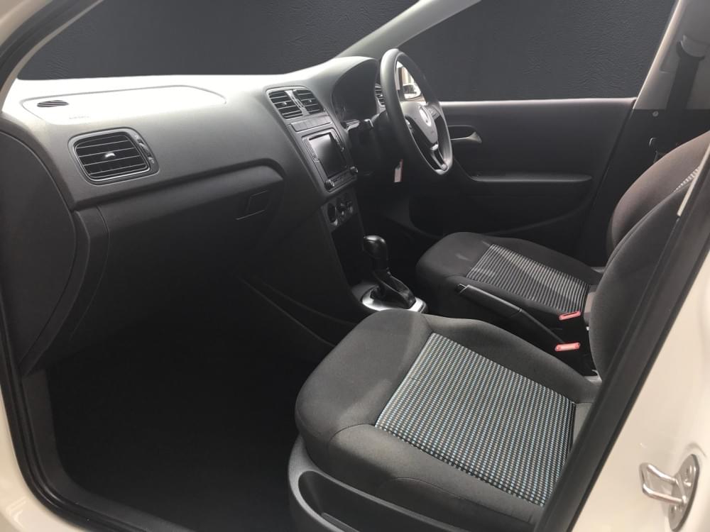 Volkswagen Polo Vivo Hatch 1.6 Comfortline Tiptronic