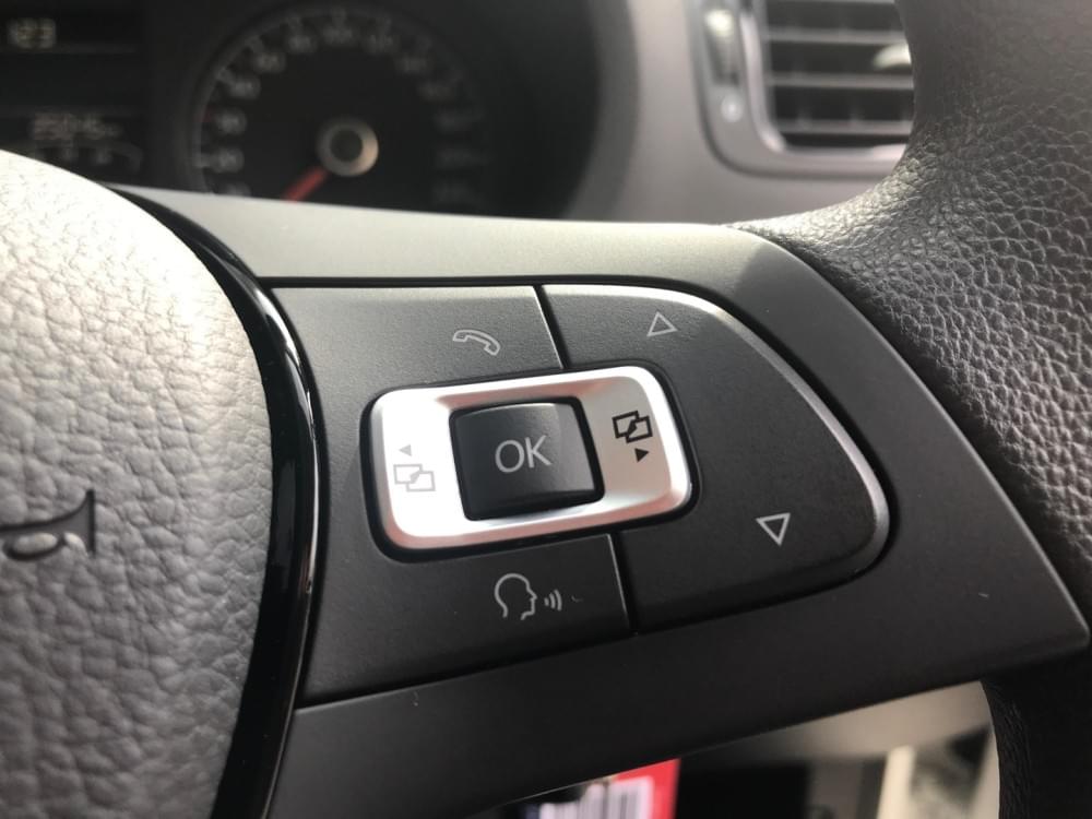 Volkswagen Polo Vivo Hatch 1.6 Comfortline Tiptronic