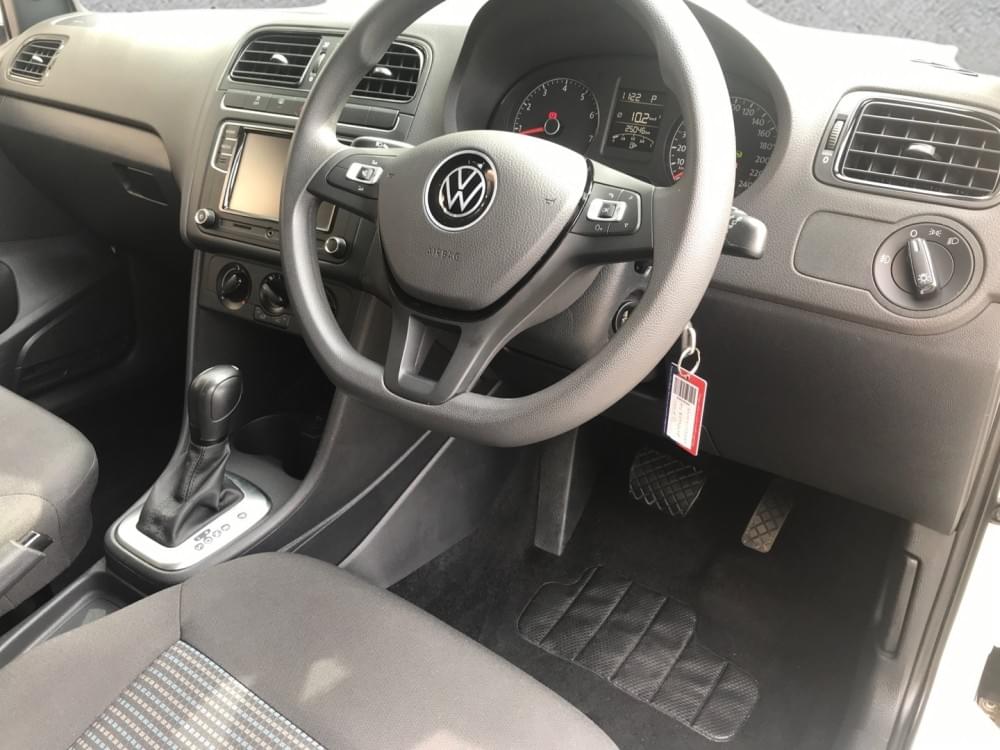 Volkswagen Polo Vivo Hatch 1.6 Comfortline Tiptronic