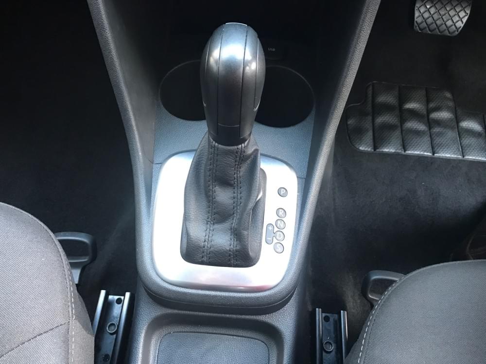 Volkswagen Polo Vivo Hatch 1.6 Life Tipt