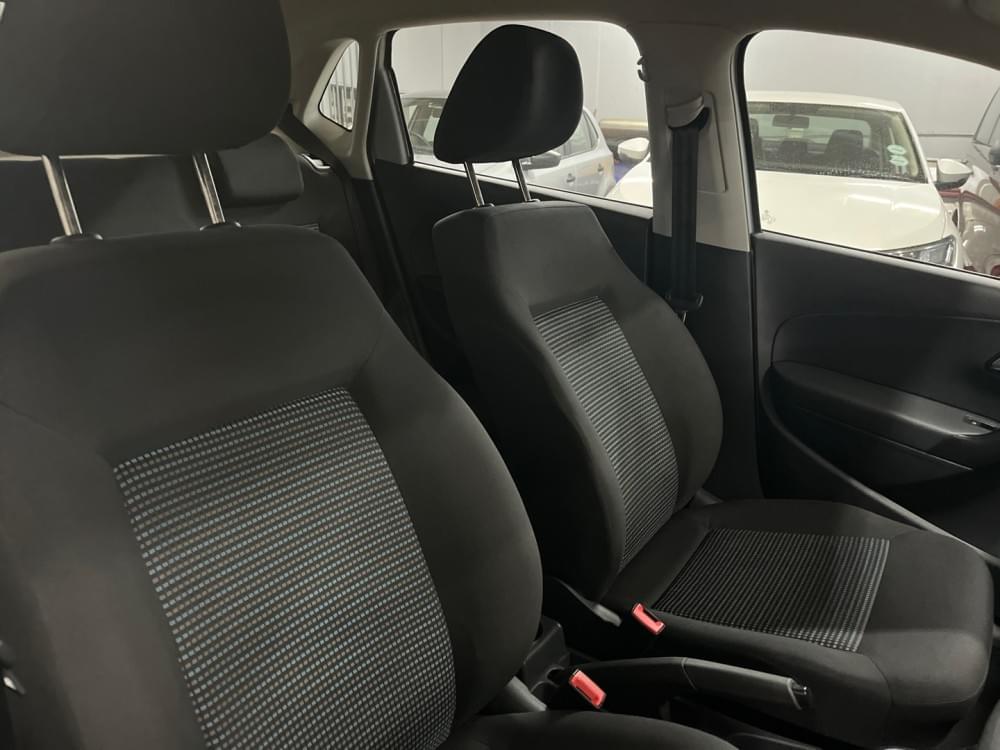 Volkswagen Polo Vivo Hatch 1.6 Comfortline Tiptronic