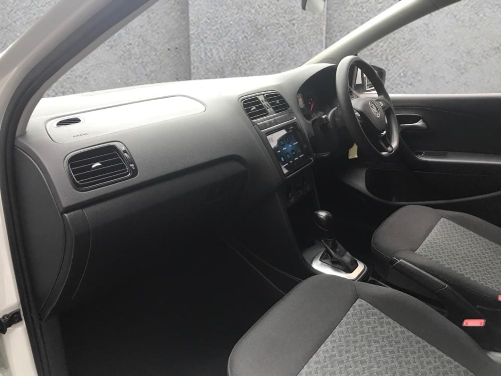 Volkswagen Polo Vivo Hatch 1.6 Life Tipt