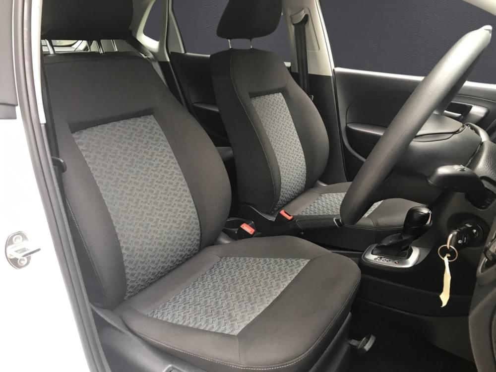 Volkswagen N/A 1.6 Life Tipt